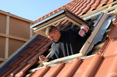 Pose de fenêtres de toit Velux à Caramany